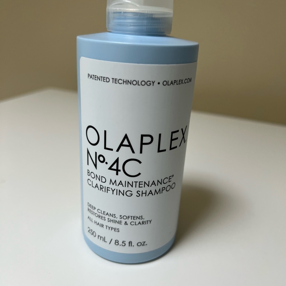 OLAPLEX No.4C Bond‎ Maintenance Shampoo